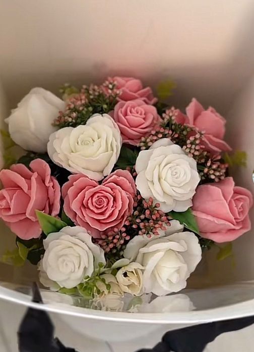 Aranjamente flori din săpun natural