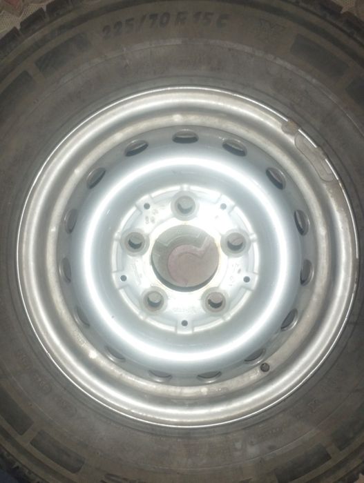 Колесо на Mercedes Sprinter (диск + резина)