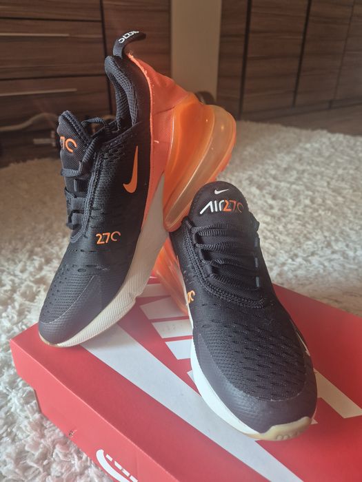 Детски маратонки Nike AIR MAX 270