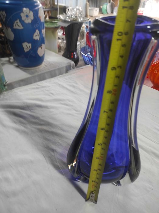 Синяя стеклянная ваза для цветов ссср