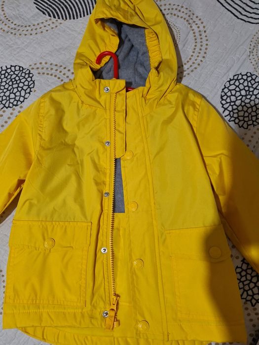 Курточка на мальчика или девочку  3 лет