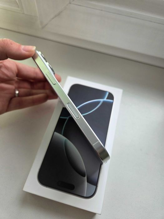 iPhone 16 Pro 256 Гб