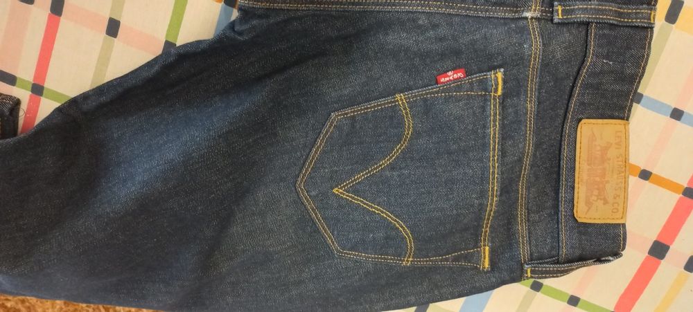 Blugi Levi's superbi nr.28