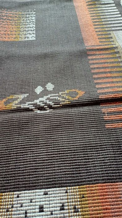 Продавам вълнен килим