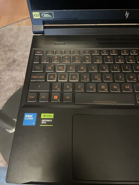Acer Nitro V16 с гаранция закупен януари 2026