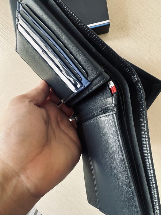 Кошелек Tommy Holfiger. Оригинал. Новый.