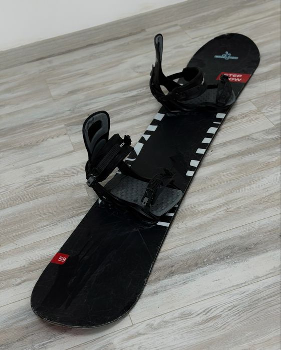 Продам сноуборд с креплениями