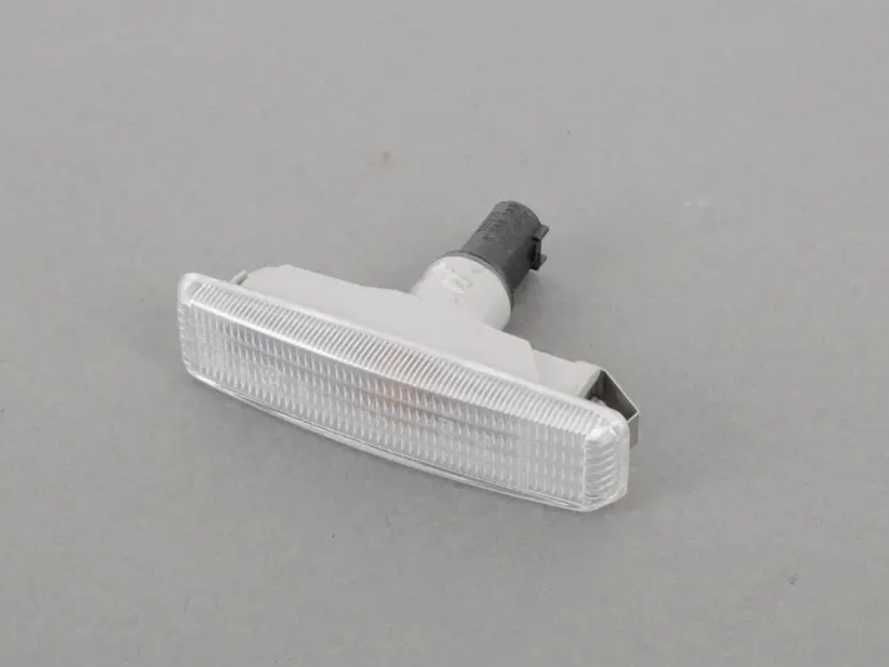 Mигач BMW E39 за калник БМВ е39 светлини крушки фарове страничен мигач