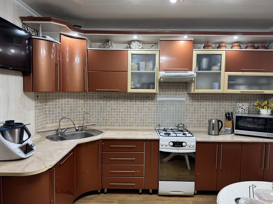 Кухонный гарнитур