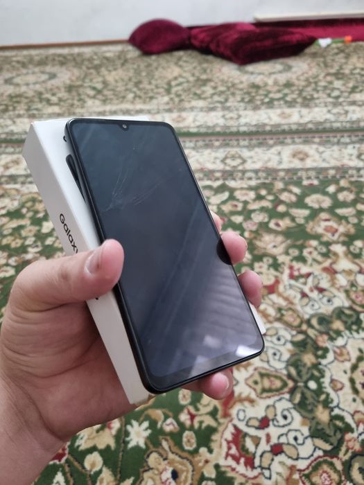 Продоются Самсунг А33