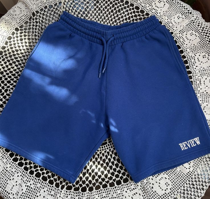 Pantaloni scurti Review