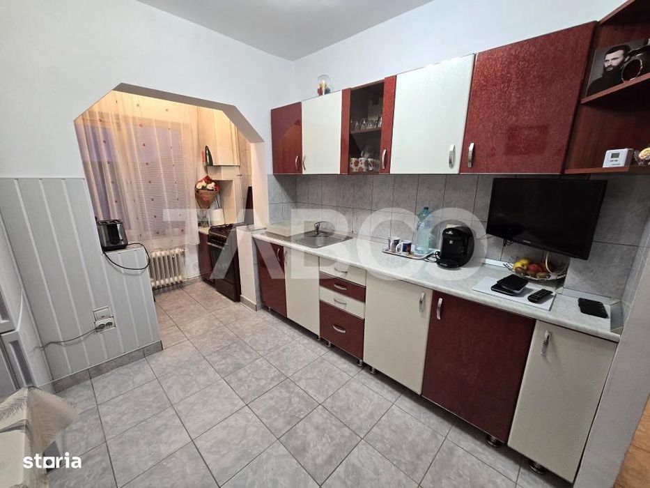 Apartament 2 camere decomandat balcon pivnita Terezian Sibiu