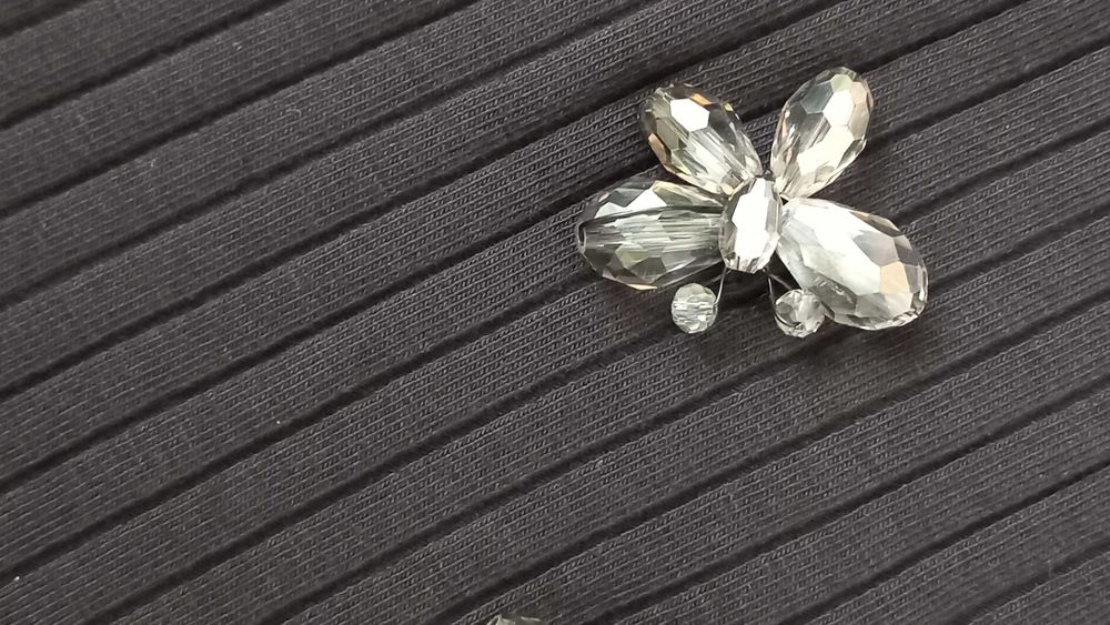 Нова блуза с пеперуди