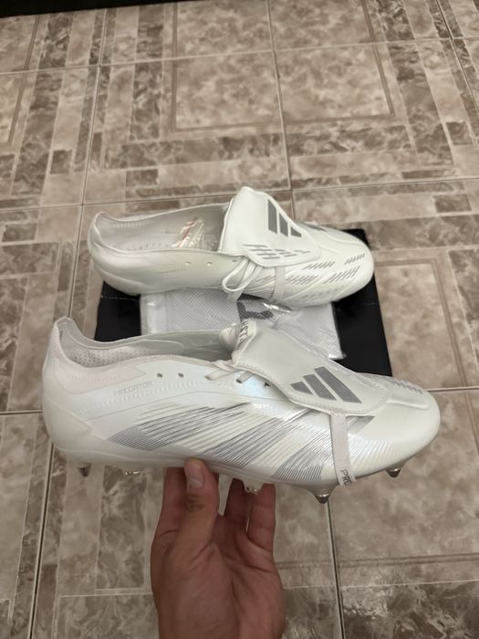 Ghete fotbal adidas predator elite SG marimea 44,5