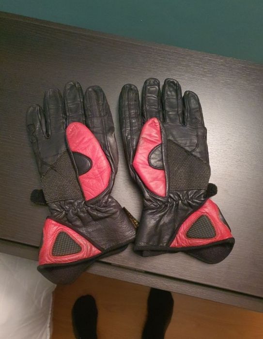 Manusi Knox, Alpinestars SPX Aircarbon v2, Alpinestars GP3PRO, Knox ha