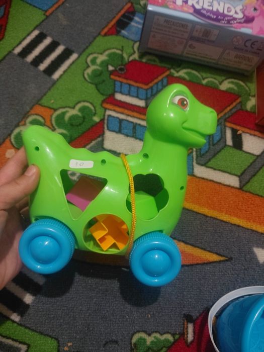 Jucarii copii aproape noi
