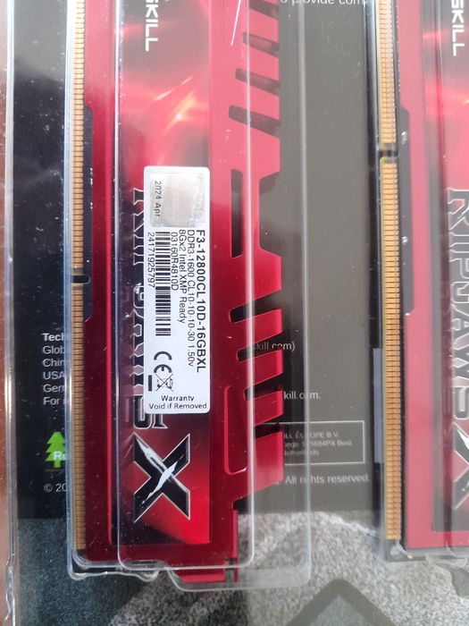 Vând Rami ddr3 cu răcire  gaming și fără noi