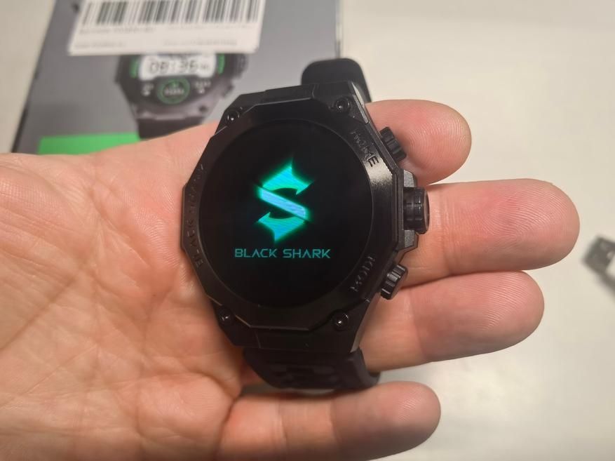 Смарт часы Black Shark S1 Pro.