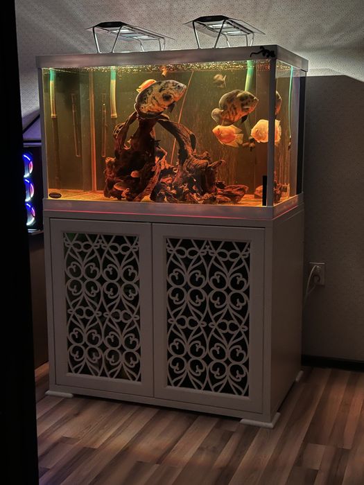 Продам шикарный аквариум 500 л !