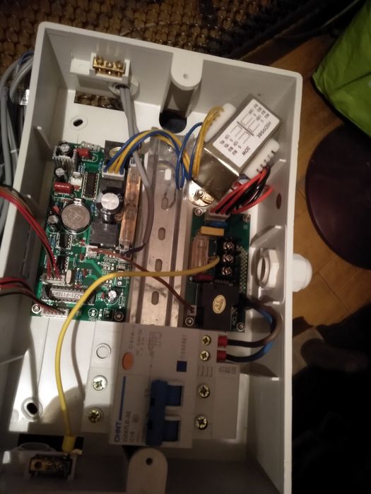 Продается пульт управления для бассейна и сауны