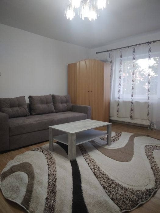 Apartament de închiriat
