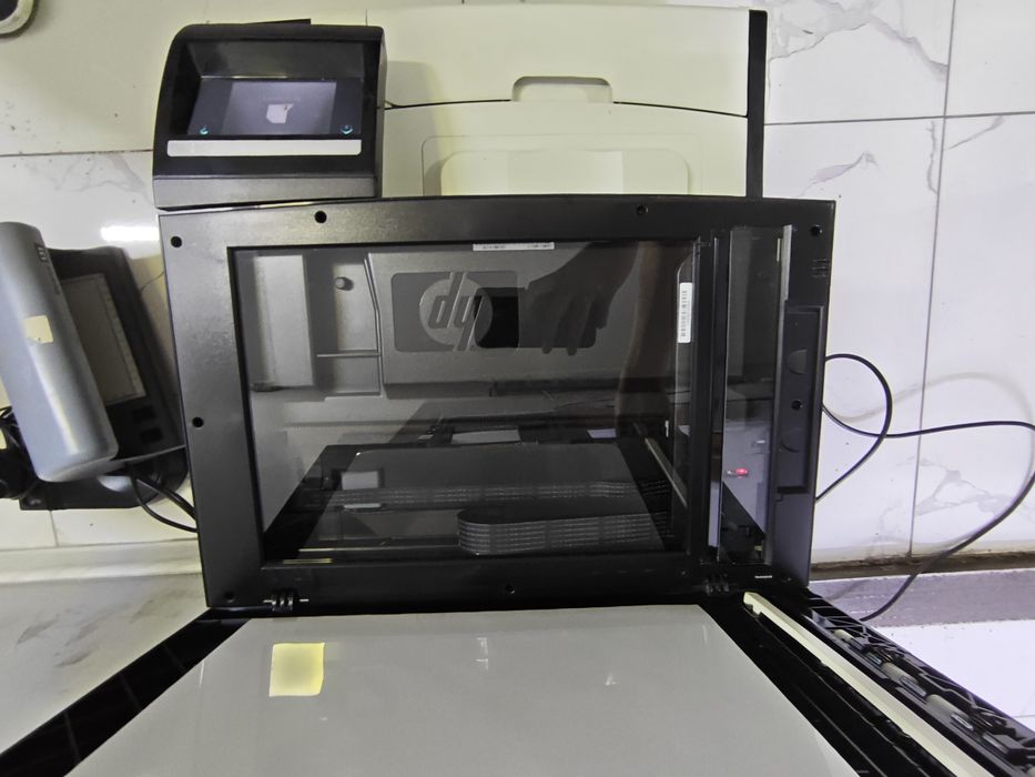 Принтер - HP LaserJet 1536dnf MFP