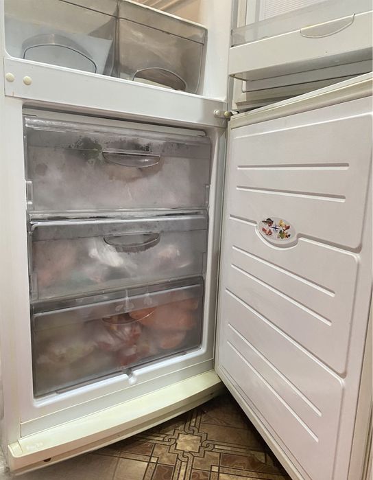 Продам холодильник