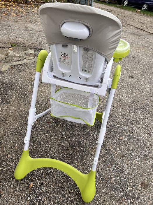 Детско столче за хранене. ЗДРАВО.