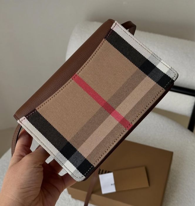 Новая сумка Burberry