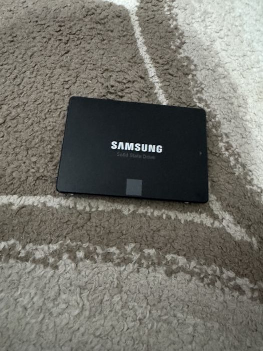 Ssd samsung 250GB 100% ca nou