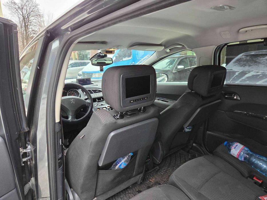 Peugeot 5008, 2.0, 150 к.с., 7 места