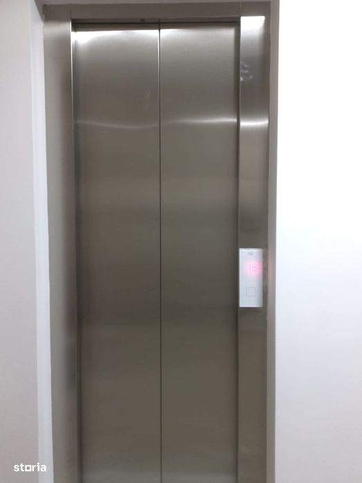 Apartament vedere spate, zona Calea Moșilor - intersecție cu Eminescu