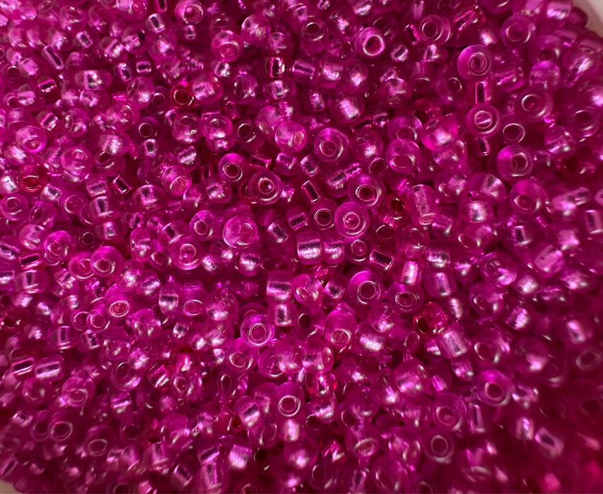 Бисер, стеклярус. Япония, только оригинал.