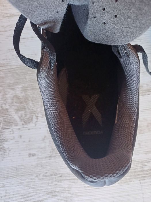 Vând ghete fotbal adidas si nike