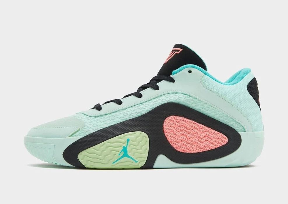 Кроссовки Jordan