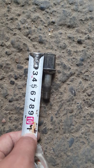 Болты от Мерседес