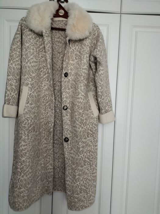 Продам пальто альпака
