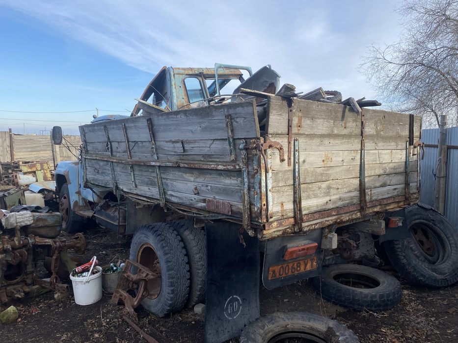 Зил в поселке Жалпактал