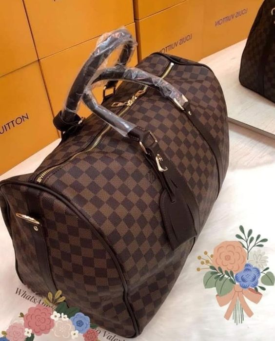 Geantă LV unisex voiaj,feronerie metalica inscriptionata, saculet