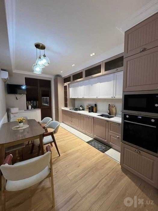 Dream House Яккасарай 4ком Ориентир:8 роддом А.Каххара отель Marriott;