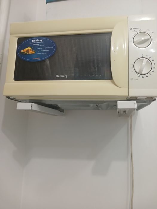 Микроволновка прдается