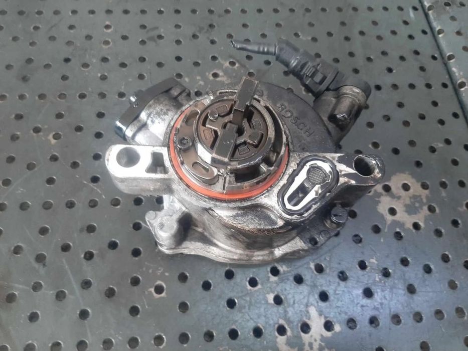 pompa vacuum 1.6 hdi   peugeot 308 208 5008  citroen c3 c4  9804021880