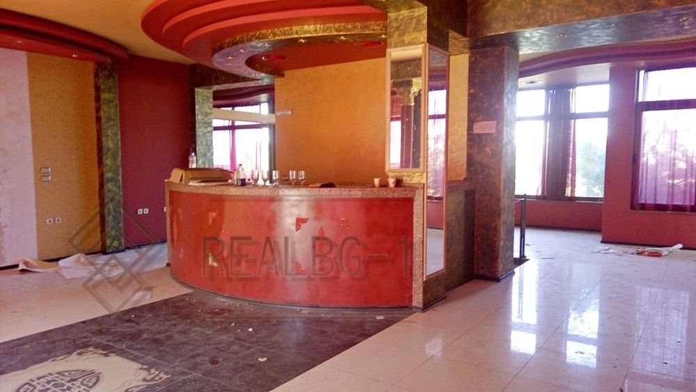 Продава се Заведение в Балчик - 247 кв.м за 466 €/кв.м - Снимка #2