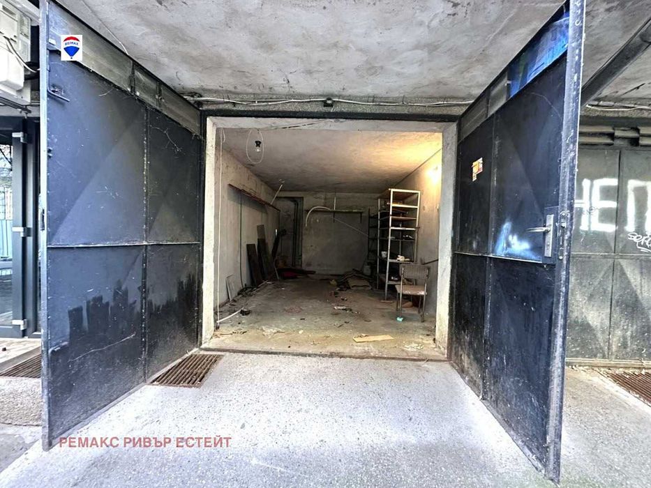 Мезонет с ГАРАЖ за продажба кв. Възраждане