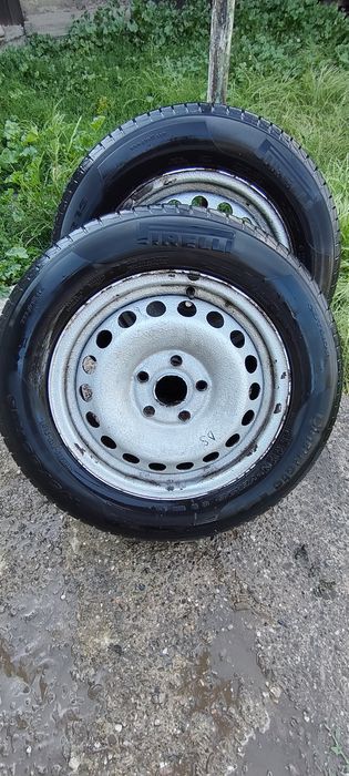 Vând set complet de 4 roți cu anvelope 195/65 R15