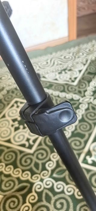 Продам Штатив профессиональный.