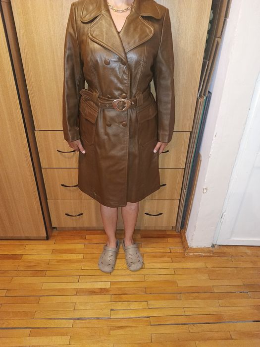 Palton  piele culoare maro ,dama ,mărimea 42