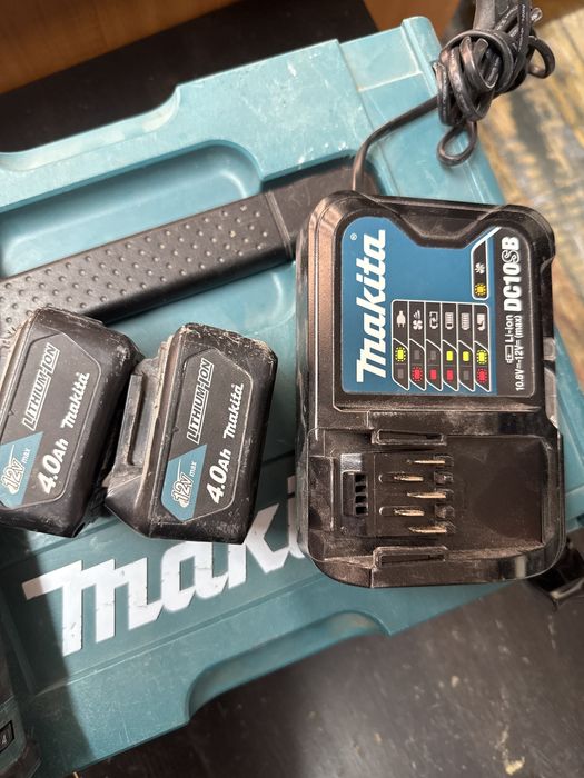 Multifunctional si Pendular Makita