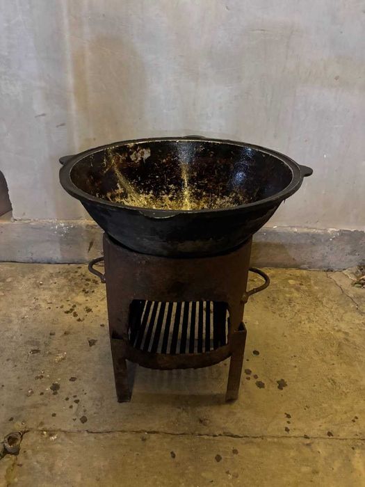 KOZON va UCHOK sotiladi holati va sifati juda allo hajimi 8 litr