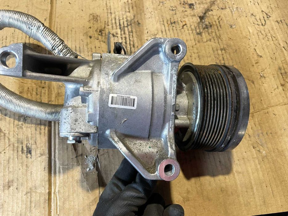 Компресор Климатик 95201 74S00 SUZUKI SX4 S-Cross 1.4 HYBRID ALLGRIP